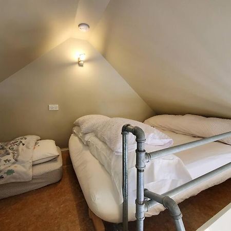 Hotel Tiny House In The Sky à Dunedin Extérieur photo