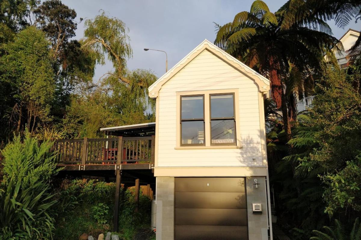 Hotel Tiny House In The Sky à Dunedin Extérieur photo
