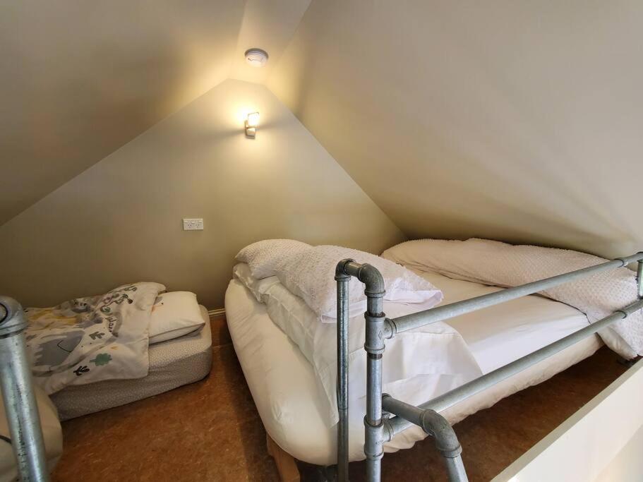 Hotel Tiny House In The Sky à Dunedin Extérieur photo