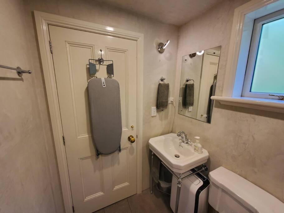 Hotel Tiny House In The Sky à Dunedin Extérieur photo