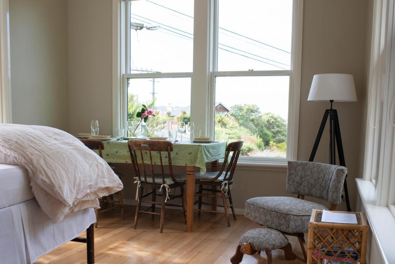 Hotel Tiny House In The Sky à Dunedin Extérieur photo